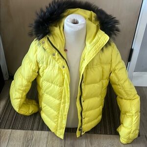 Neon yellow puffy ski jacket 10